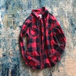 Women’s plaid shirt